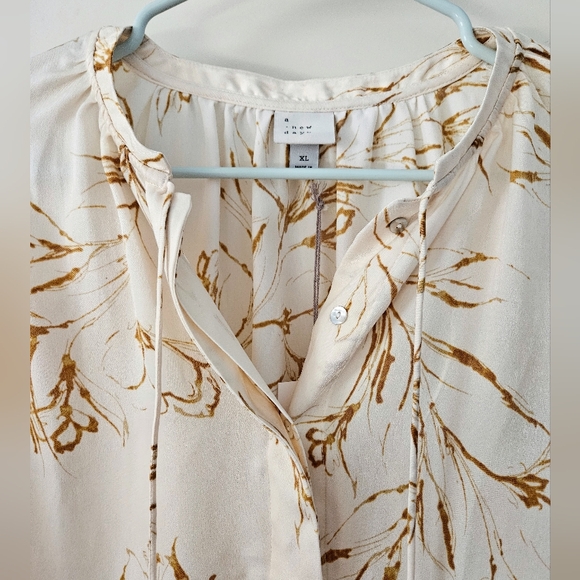 A New Day Cream and Brown Floral Blouse - Picture 3 of 6